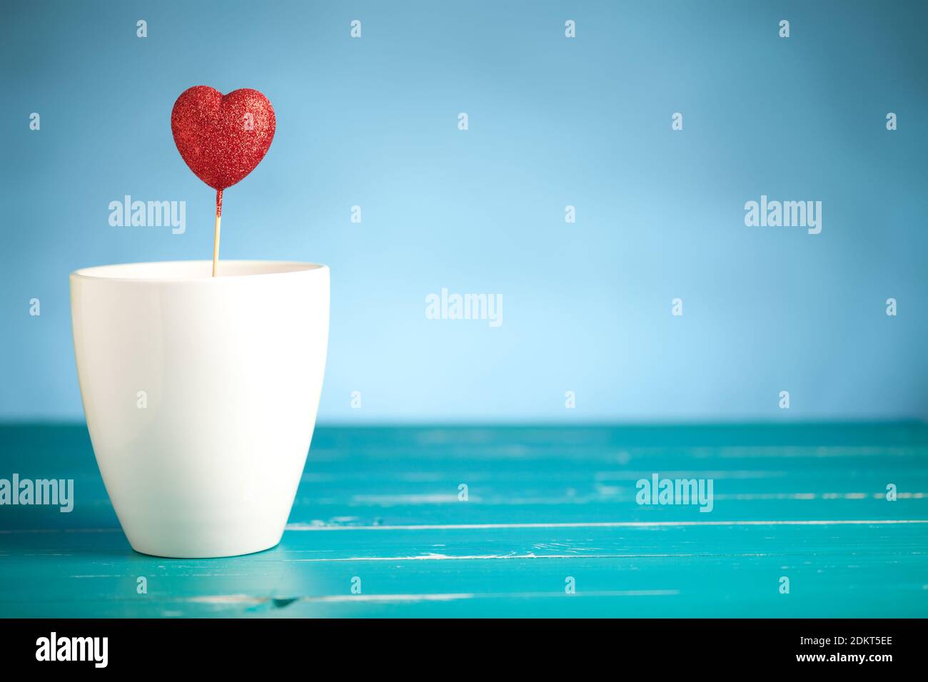 Rotes Glitzerherz Stockfotos Und Bilder Kaufen Alamy