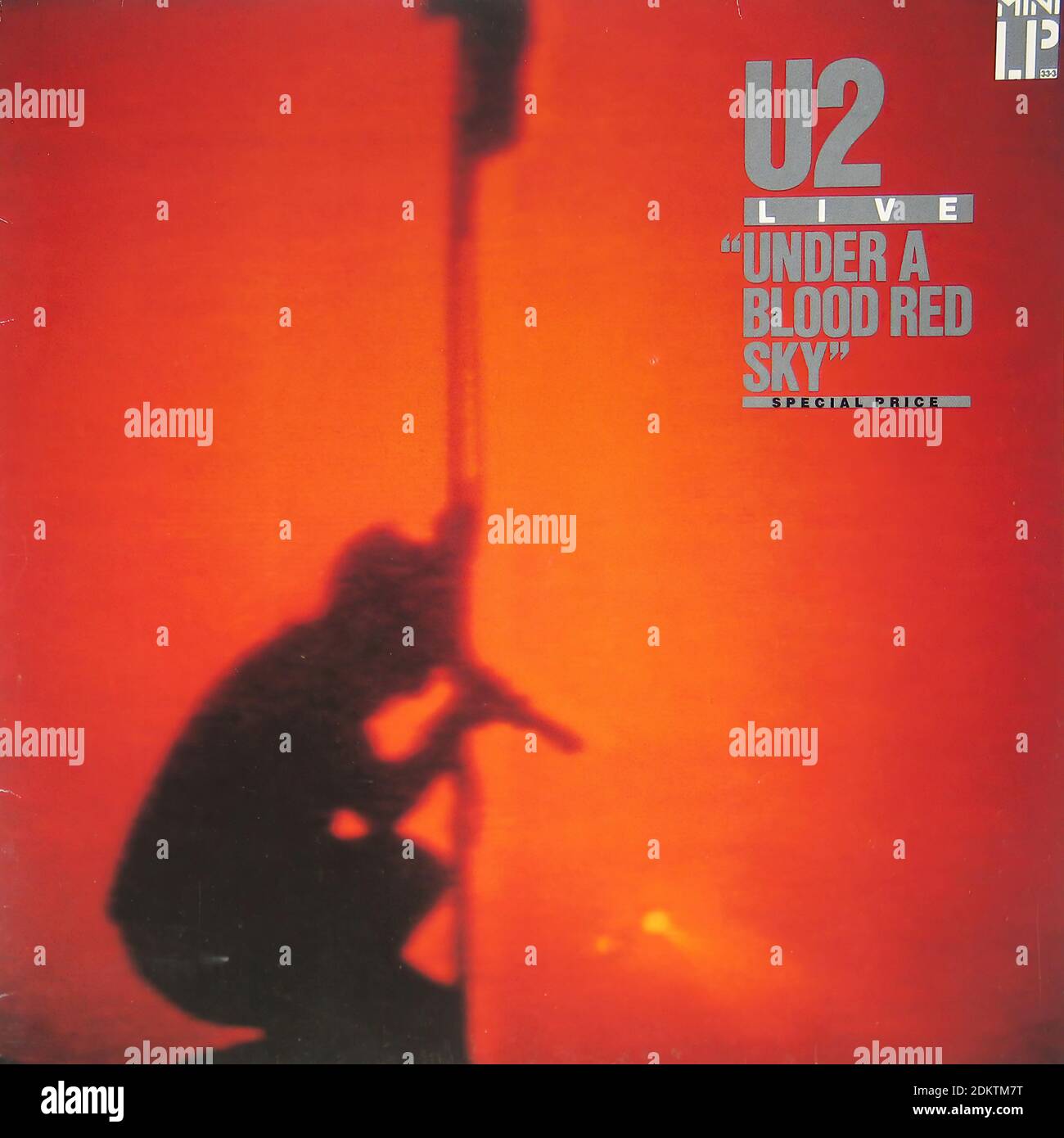U2 Live Under a Blood Red Sky Unzensiert - Vintage Schallplattencover Aus Vinyl Stockfoto