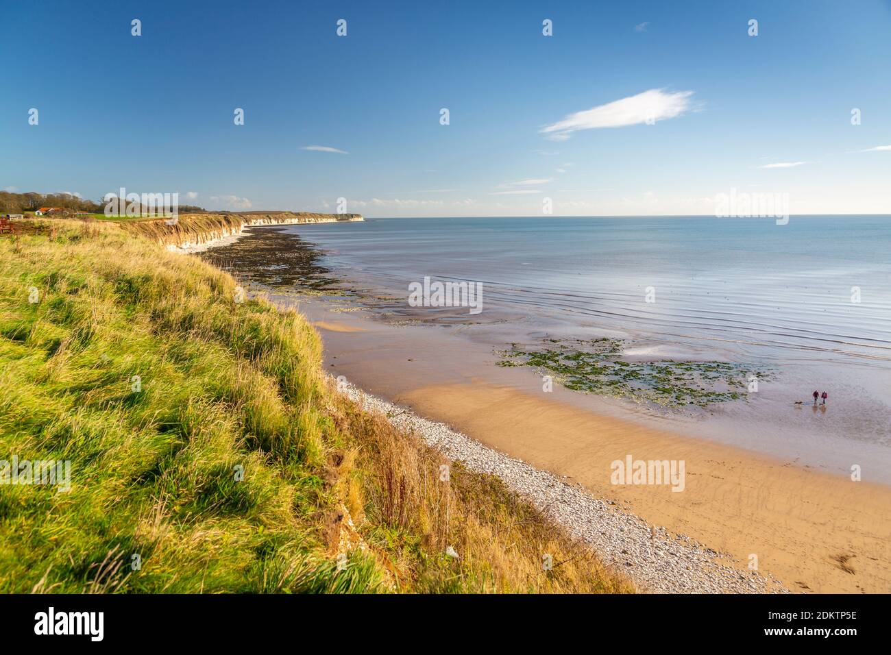 Blick auf Flamborough Head von North Beach Shoreline, Bridlington, North Yorkshire, England, Großbritannien, Europa Stockfoto