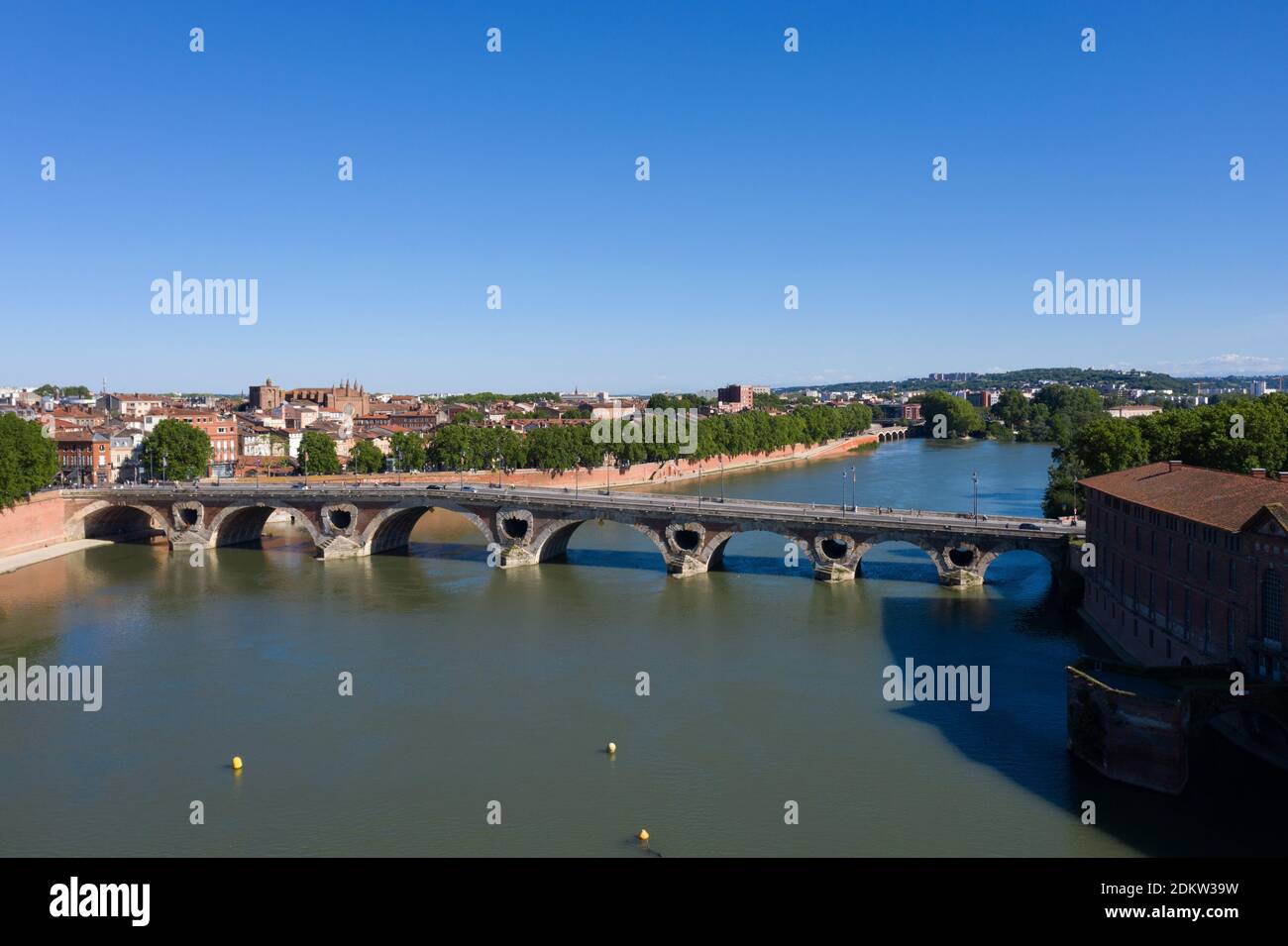 Toulouse (Südfrankreich): Luftaufnahme der Pont-Neuf Brücke über die Garonne Stockfoto