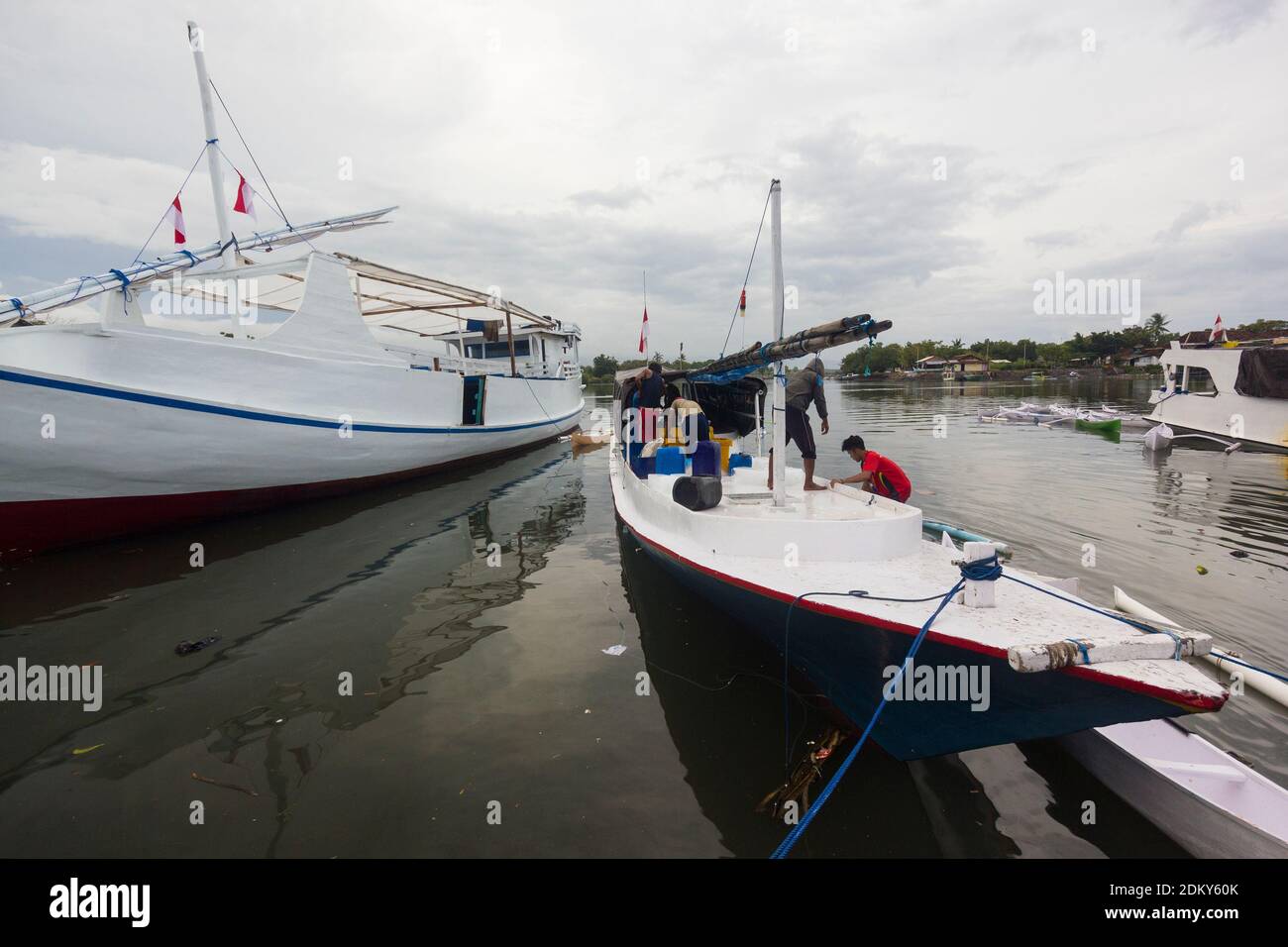 Traditioneller Hafen am Boom Beach, Banyuwangi Regentschaft Stockfoto