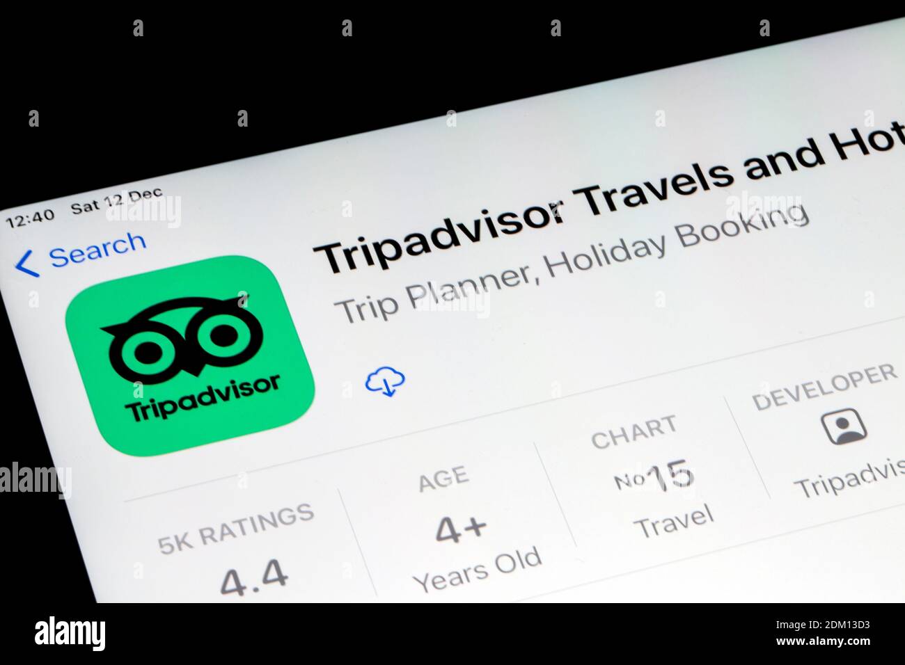 Ostersund, Schweden - 12. Dez 2020: TripAdvisor App auf einem ipad.. TripAdvisor, Inc. Ist ein amerikanisches Online-Reiseunternehmen, das eine Website und mobi betreibt Stockfoto