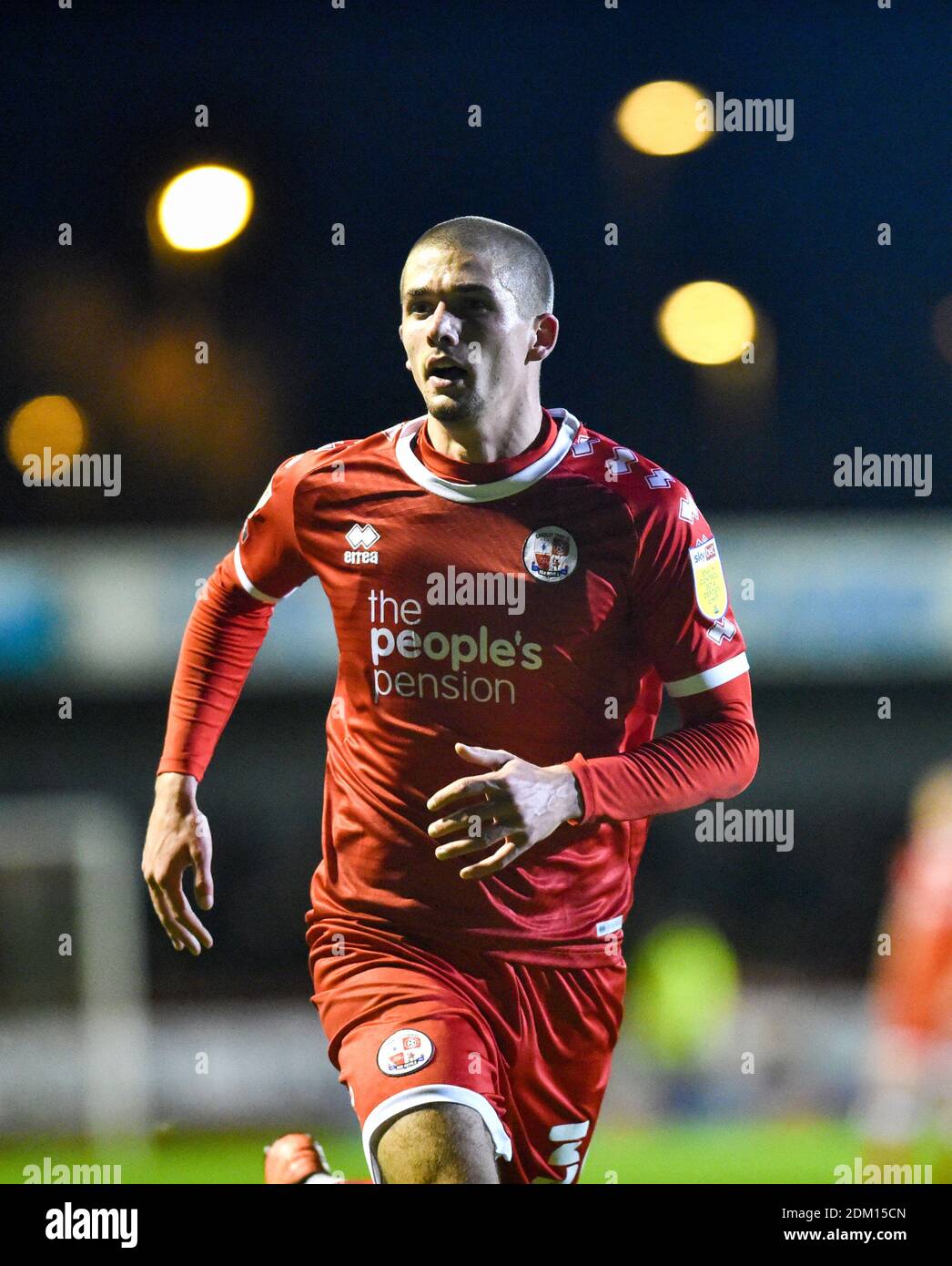 Max Watters of Crawley während des Sky Bet EFL League Two Match zwischen Crawley Town und Bradford City im People's Pension Stadium, Crawley, UK - 15. Dezember 2020 Foto Simon Dack / Telephoto Images. - Nur redaktionelle Verwendung. Kein Merchandising. Für Football Images gelten die FA- und Premier League-Einschränkungen, einschließlich keine Nutzung des Internets/Mobilgeräts ohne FAPL-Lizenz. Für weitere Informationen wenden Sie sich bitte an Football Dataco Stockfoto