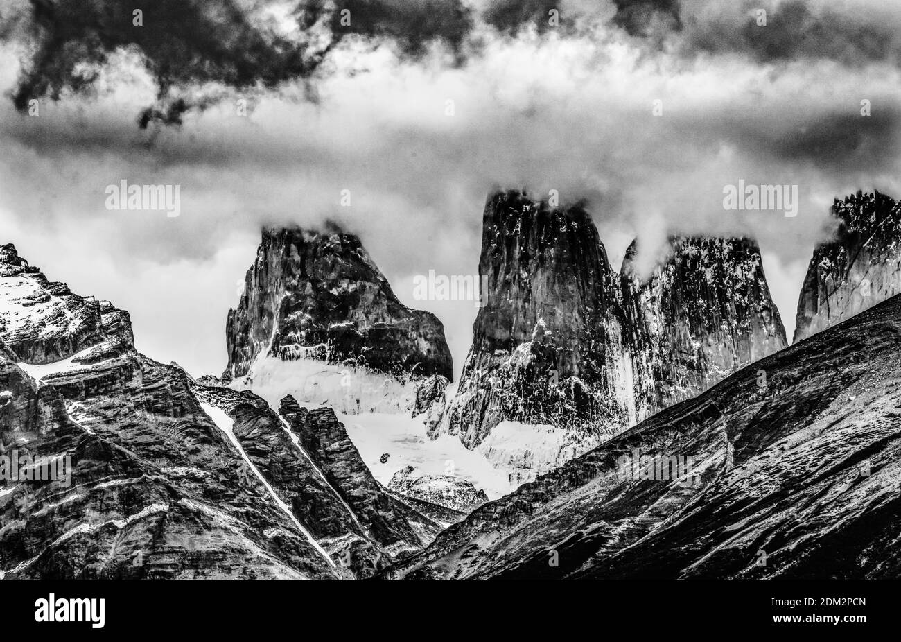 Türme von Paine Granitplatten Torres del Paine Nationalpark Patagonien Chile Stockfoto