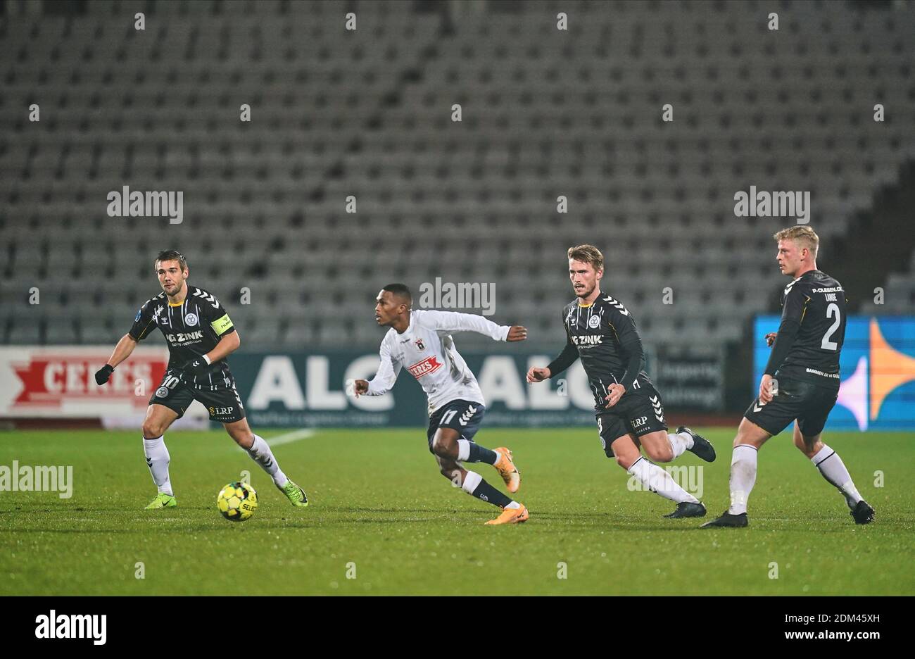 Aarhus Stadion, Aarhus, Dänemark. Dezember 2020. Geschenk-Links von Aarhus GF während Aarhus GF gegen AC Horsens im Aarhus Stadion, Aarhus, Dänemark. Kim Price/CSM/Alamy Live News Stockfoto