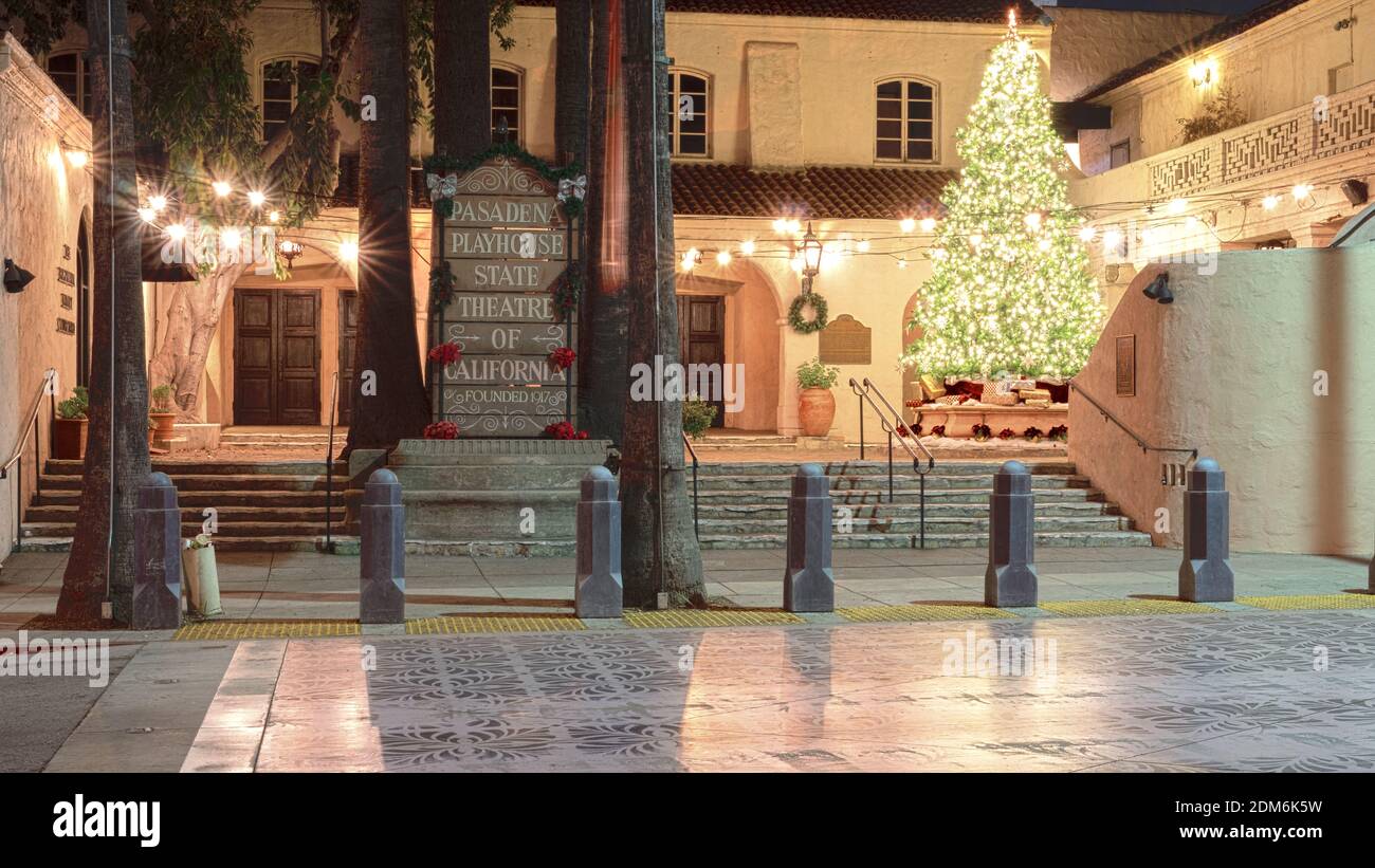 HDR-Bild des Pasadena Playhouse Courtyard. Das Playhouse ist ein historisches Theater für darstellende Künste und das offizielle Theater Kaliforniens. Stockfoto
