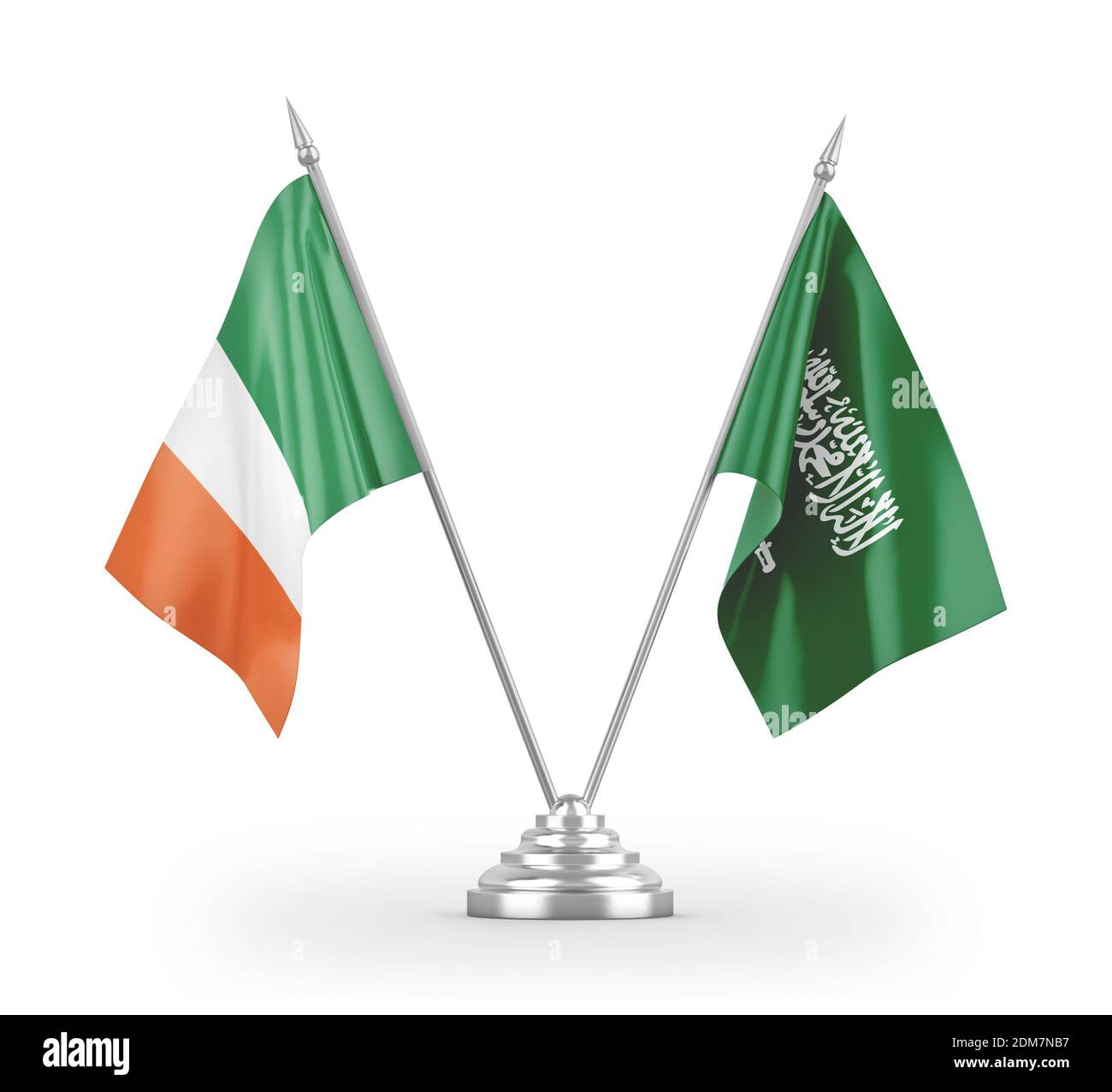 Saudi-Arabien und Irland Tischflaggen isoliert auf weißem 3D Rendering Stockfoto