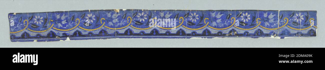 Bordüre, maschinenbedruckt, Staupe-Farben, gedruckt in schwarz, gelb und hellblau auf dunkelblauem Grund, mit Scalloped Scroll und floralen Sprays., USA, 1860–70, Wallcoverings, Bordüre Stockfoto