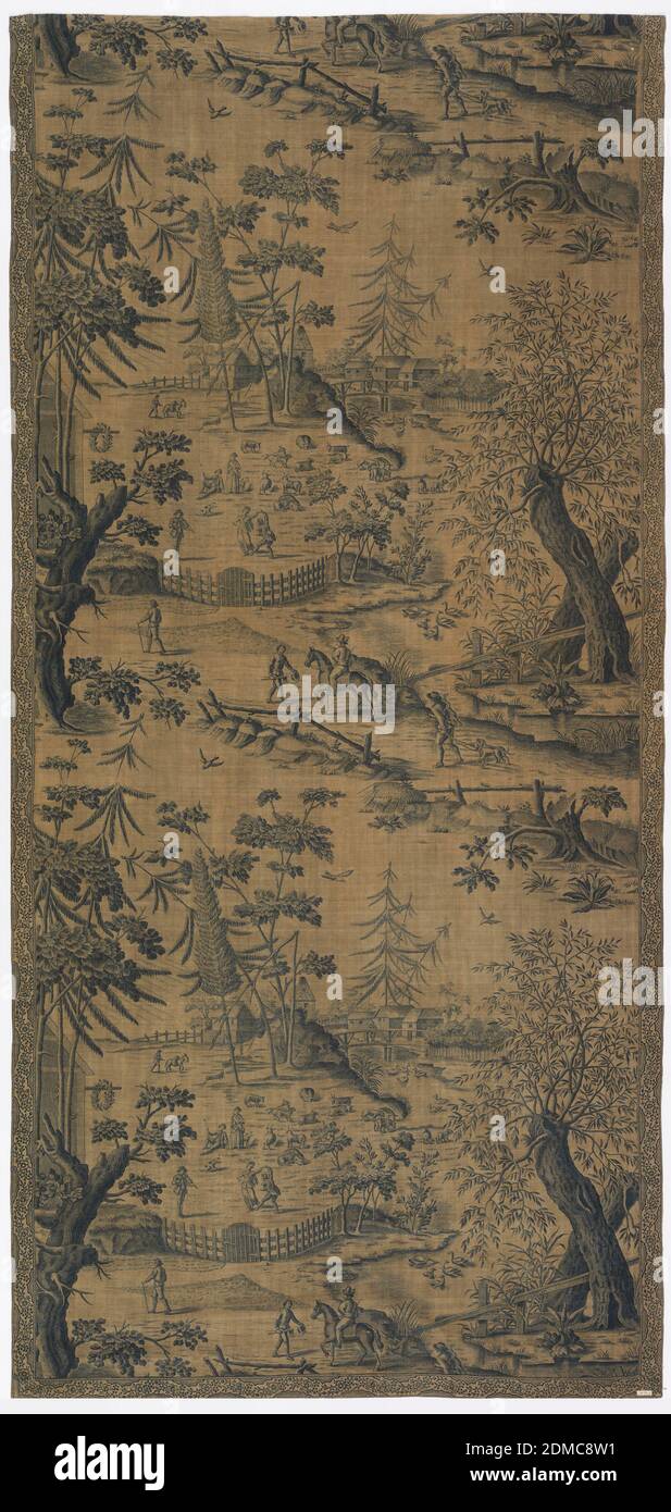 Textil, Medium: Baumwolle Technik: Kupferplatte auf Leinwandbindung gedruckt, lange Platte aus schwerer off-white Baumwolle gedruckt in blau mit einer rustikalen Szene von Feldern, Dorfbewohner tanzen, Bäume und ein Bach mit Gebäuden auf beiden Seiten. Getrimmt von schmalem blau bedrucktem Zopf aus dunkler Baumwolle. Lange Wiederholung., England, ca. 1790, bedruckte, gefärbte & bemalte Textilien, Textil Stockfoto
