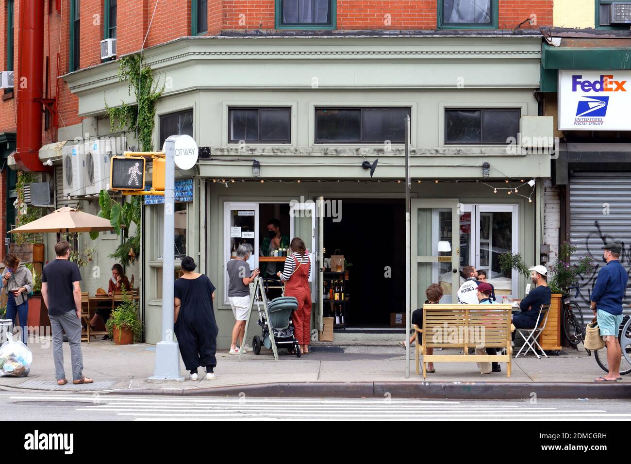 Otway, 930 Fulton Street, Brooklyn, New York. Foto von einem Restaurant im Stadtteil Clinton Hill in NYC. Stockfoto