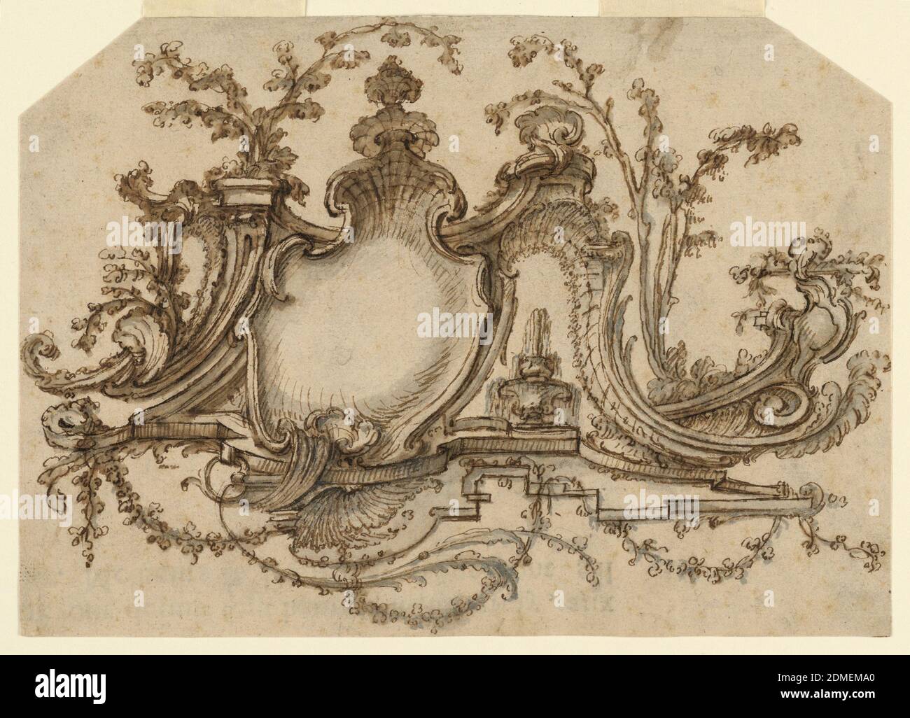 Design für Tafeldekoration mit Rocaille Ornament, Pierre Edme Babel, französisch, ca. 1720-1775, Stift und schwarze Tinte, Pinsel und schwarz und bistre waschen auf Papier, Dado, gegen die ein Escutcheon lehnt. Durch einen Bogen ist in der Ferne ein Brunnen zu sehen., ca. 1745, Innenräume, Zeichnung Stockfoto