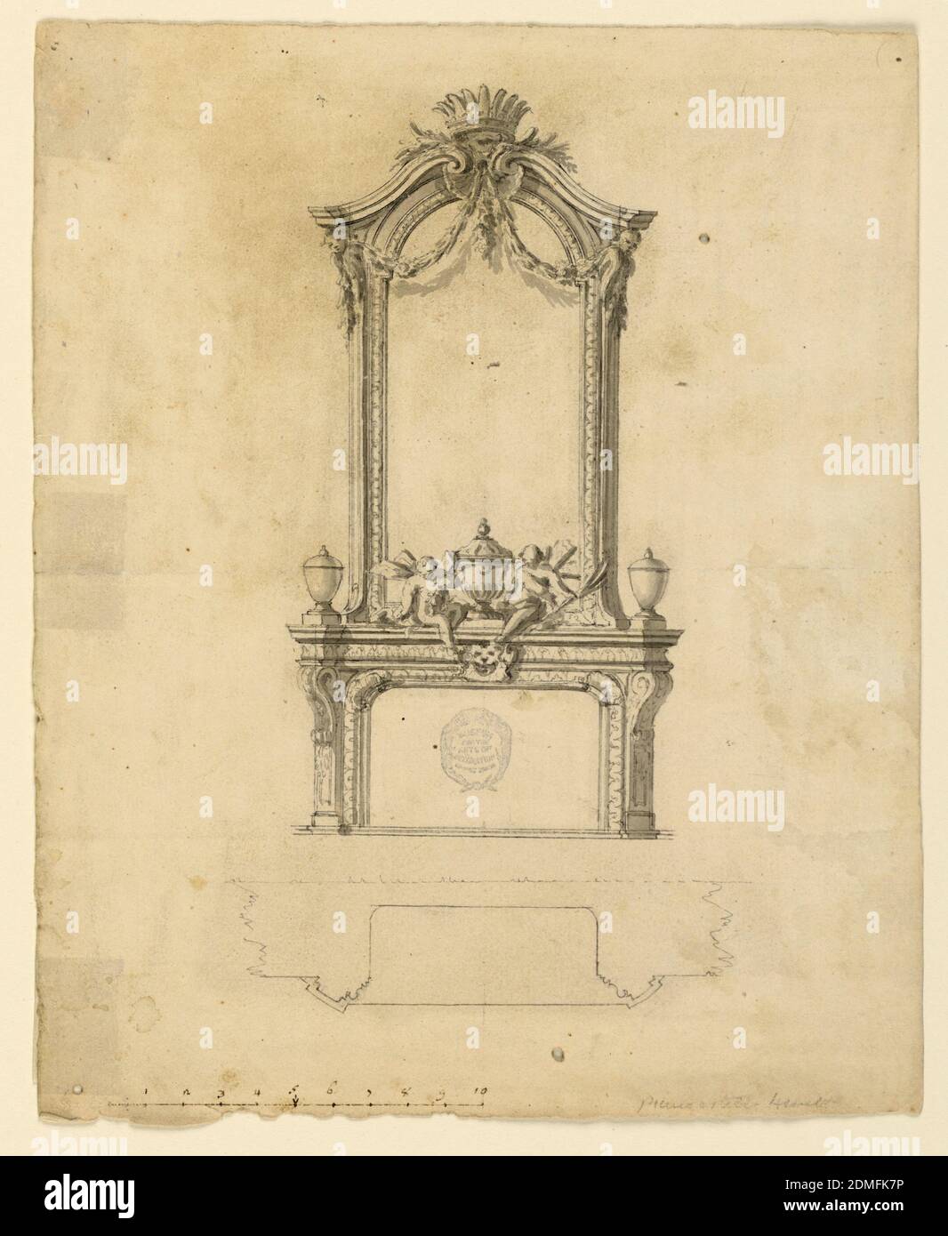 Projekt für ein Kaminsims, Kohle, Stift und Tinte, Pinsel und Aquarell auf Papier, Design für Kaminsims mit Spiegel. Oben ein gebrochener Giebel mit Krone, Muschel und Tauben. Sitzen auf dem Kaminsims, zwei Figuren und drei Fälle. Plan unten., Europa, ca. 1730, Innenräume, Zeichnung Stockfoto