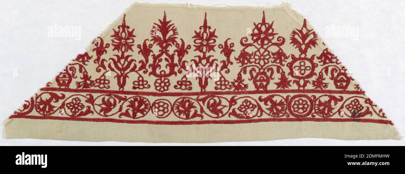 Border, Medium: Seidenstickerei auf Baumwolle Fundamenttechnik: Bestickt auf Leinwandbindung, Baumwolle bestickt in roter Seide. Zwei horizontale Linien, die einen Rahmen für das Blättern von Linien- und Blumenblättern schaffen. Wiederholen Sie Muster von Blumen über der Grenze., Kreta, 18. Jahrhundert, Stickerei & Nähte, Grenze Stockfoto