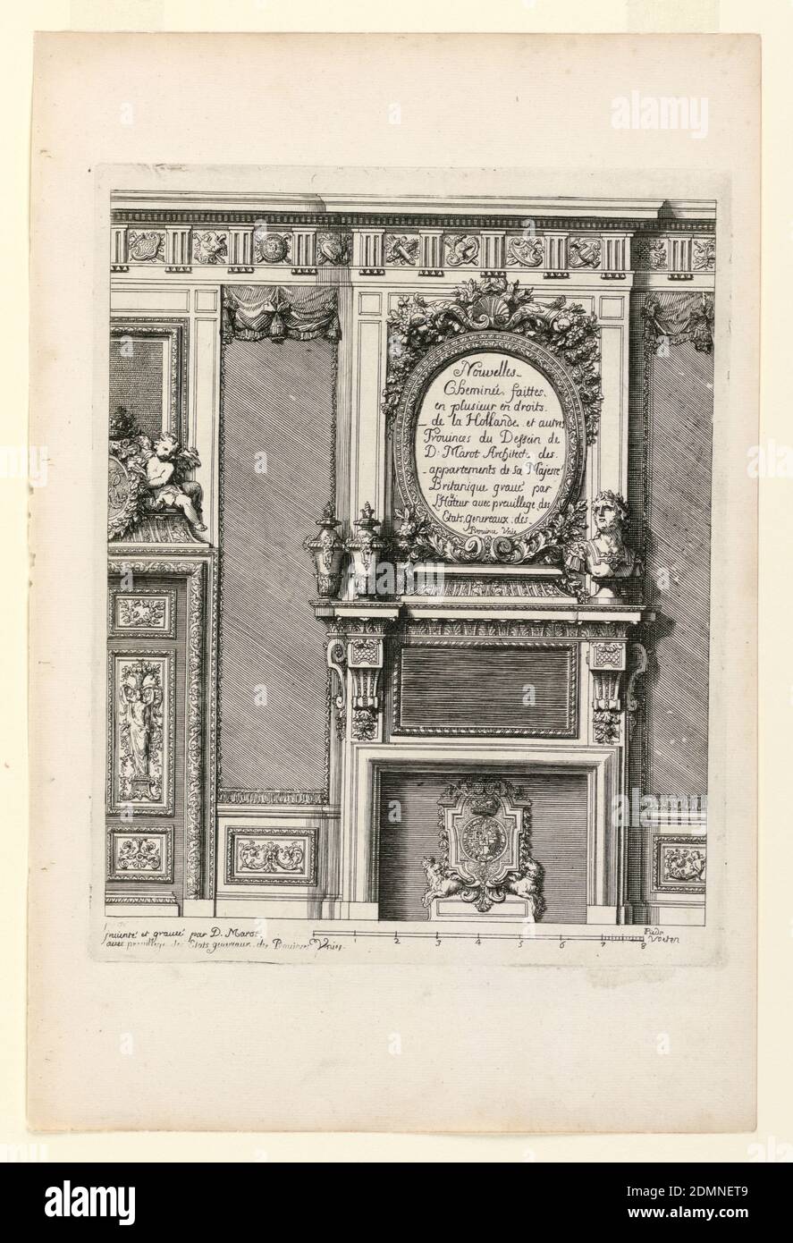 Titelseite, Nouvelles Cheminée faittes en plusieur en droits, Daniel Marot, französisch, in den Niederlanden und England tätig, 1661–1752, Radierung und Gravur auf weißem Papier, EIN mit Löwen geschmückter Kamin flankiert von einem Escutcheon mit einem gekrönten Rundel. Zwei Urnen und eine Büste eines römischen Kaisers sitzen auf dem Kaminsims. Oben, ovale Kartusche mit Titel und dorischer Entablatur. Skala unten, Niederlande, ca. 1700, Architektur, Print Stockfoto