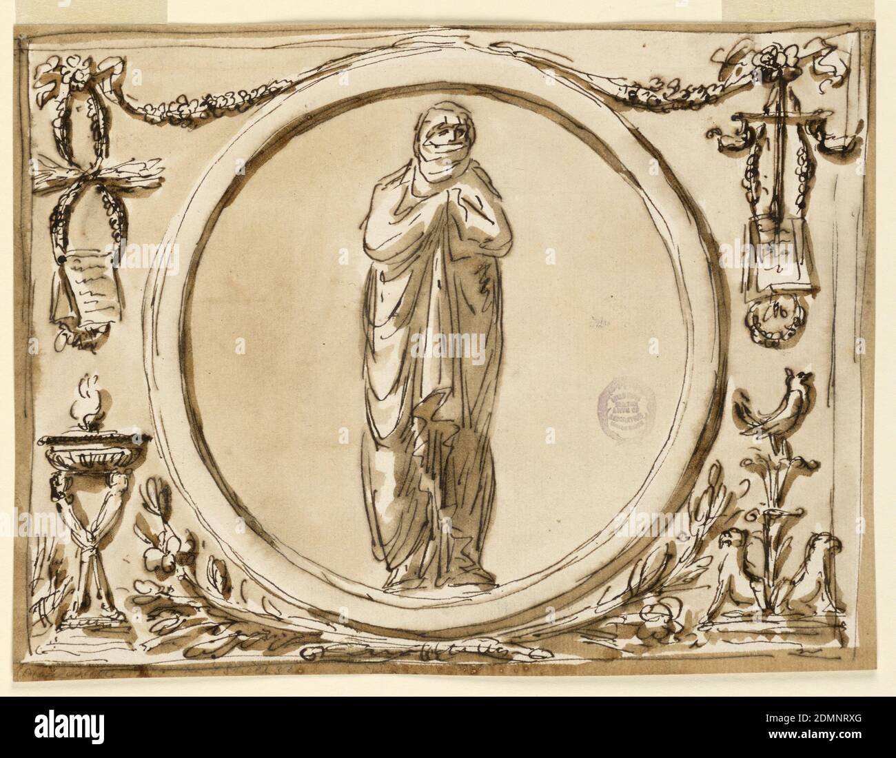 Dekoration eines Panels, Stift und braune Tinte, Pinsel und braun waschen auf off-weiß gelegt Papier, Horizontal Rechteck. In der Mitte ist ein kreisförmiger Rahmen mit einer Frau in einem Mantel gewickelt, so dass nur die Nase und die Augen ungeschützt sind, möglicherweise repräsentieren Winter. Oben sind Festoons, von denen umschlungen Girlanden hängen. Auf beiden Seiten ist ein Papier mit einer Aufschrift auf einen Hang gelegt. Das Motiv rechts enthält zwei Öllampen. Unten rechts ist ein Vogel, der auf zwei Kelchen steht, mit zwei Greifen, die unten auf einer Basis sitzen. Links ist ein Stativ; zwei Beine, die die Schale einer Lampe stützen, sind sichtbar. Stockfoto