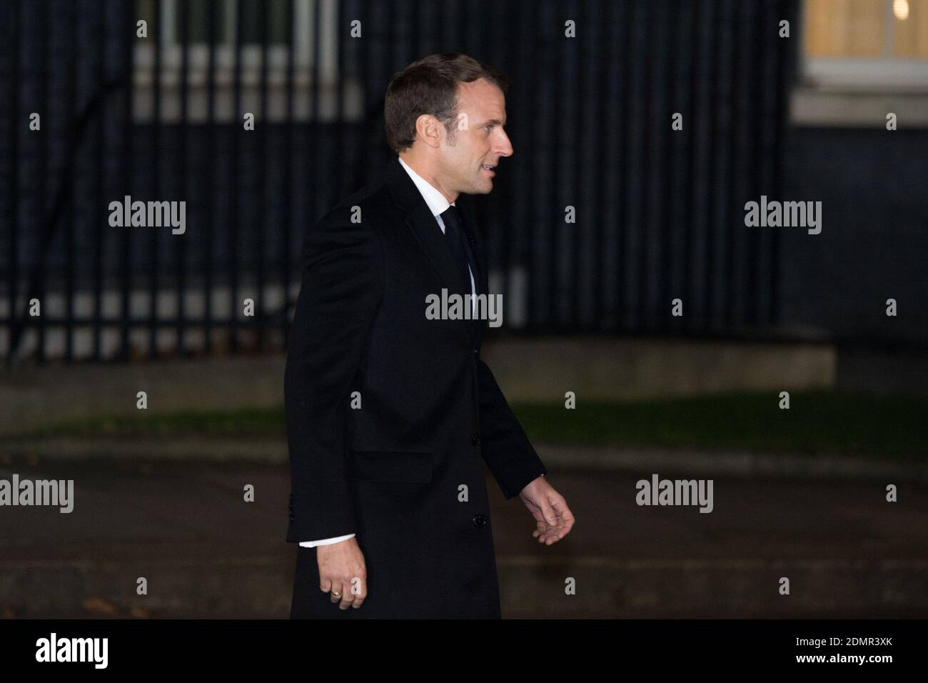 FILEBILD VOM 3. DEZEMBER 2019. London, Großbritannien. Dezember 2019. Im Bild: Emmanuel Macron - Präsident von Frankreich hat positiv getestet für Covid-19, der französische Präsident hat gesagt, er sei immer noch verantwortlich für das Land und werde aus der Ferne arbeiten, sagte ein Beamter. Der 42-Jährige hatte einen Test gemacht, nachdem die Symptome erschienen, wird sich nun für die nächsten sieben Tage isolieren, sagte der Elysee Palace in einer Erklärung. Boris Johnson, der britische Premierminister, veranstaltet einen Empfang mit ausländischen Führern im Vorfeld des NATO-Treffens (North Atlantic Treaty Organization) am 4. Dezember. Quelle: Colin Fisher/Alamy Live News Stockfoto