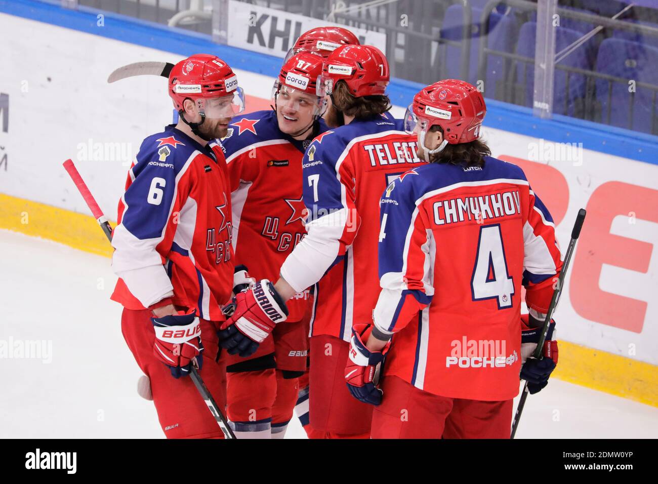 Moskau, Russland - 2020. Dezember 12: CSKA Moskau Team nach dem Tor Stockfoto