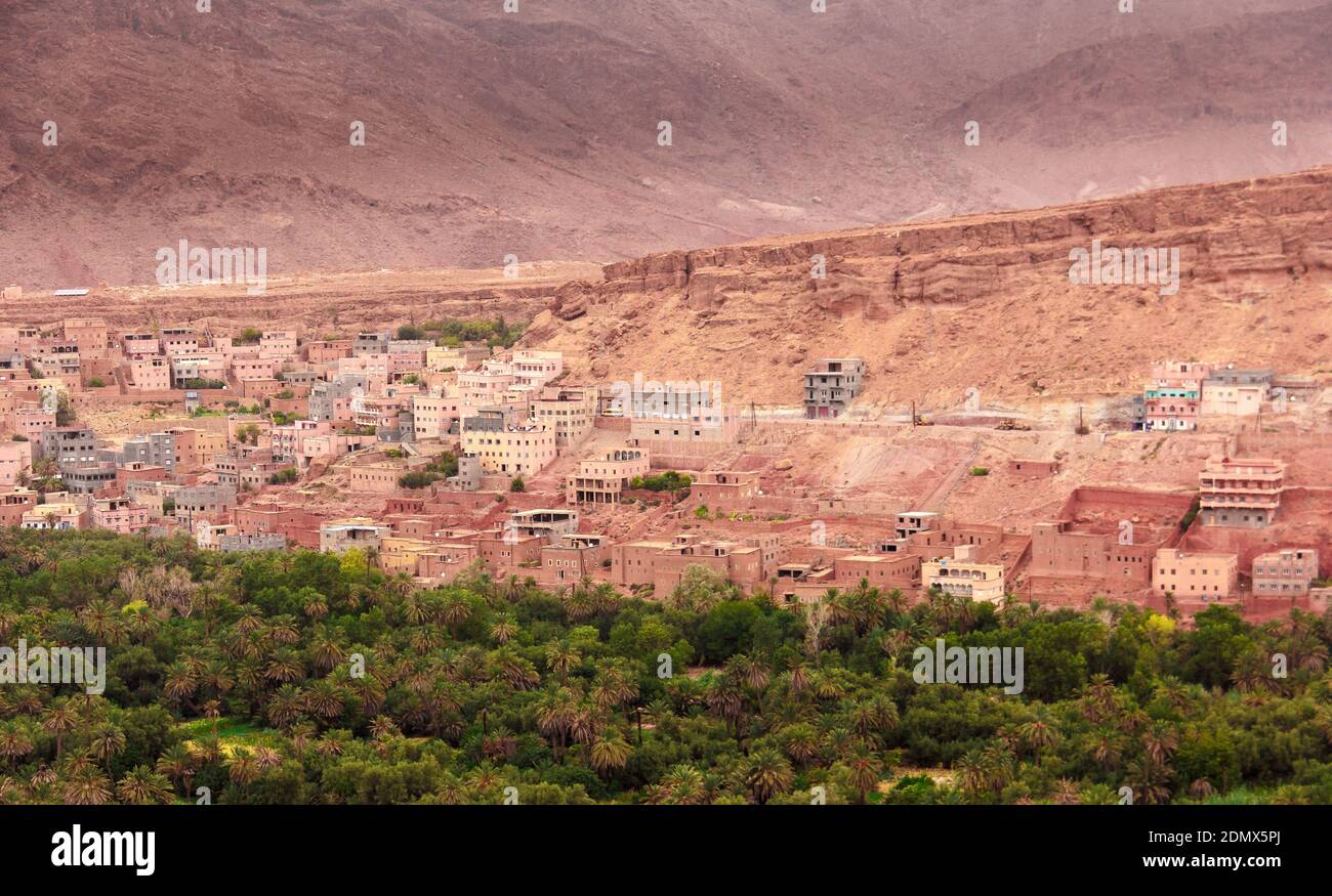 Stadt Im Alten ägypten 5 Buchstaben Arabischer atlas -Fotos und -Bildmaterial in hoher Auflösung – Alamy