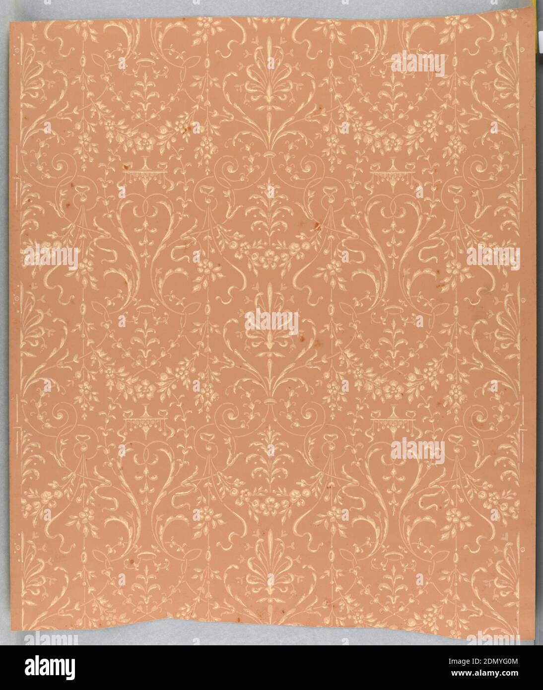 Seitenwand, maschinenbedruckt, kleinformatige Arabeske mit Anthemion. Gedruckt in rosa und cremig-weiß auf tiefem rosafarbenem Boden., USA, 1890–1910, Wallcoverings, Sidewall Stockfoto