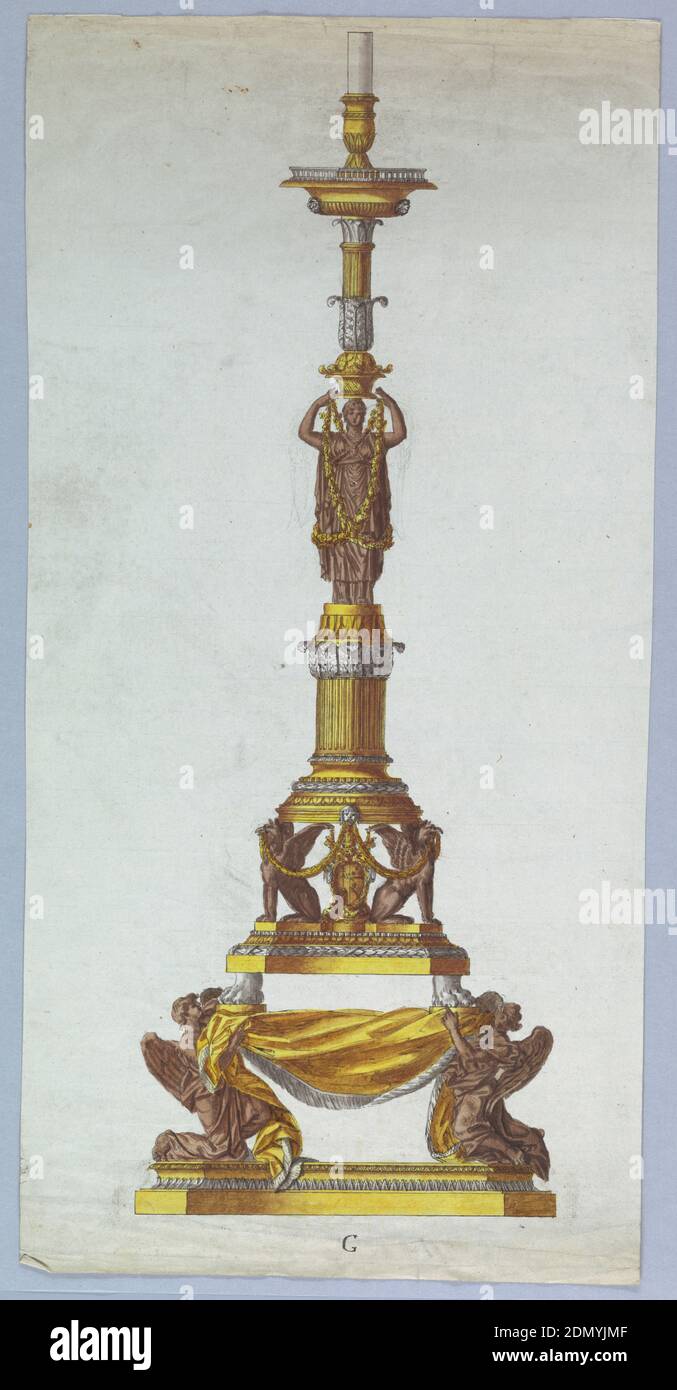 Design für einen Kerzenständer, Luigi Righetti, Italienisch, 1780 - 1819, Stift und Tinte, Pinsel und Sepia waschen, gelb und grau Aquarell, Graphit auf Papier, Vertikales Rechteck. Unten ein Sockel mit zwei knieenden Engeln, die ein Tuch tragen, auf dessen Oberseite ein zweiter Sockel steht, auf dem sitzende Greifknöpfe mit Girlanden den Schaft stützen; dazwischen das Wappen von Papst Pius VII. (1800-1823). Der Schaft besteht aus zwei geriffelten und blättrigen Säulen mit Karyatid. Die Flügel sind an den Schultern der Karyatide leicht in Graphit skizziert; eine Girlande wird mit der Kerze über dem Sockel um sie gewickelt Stockfoto