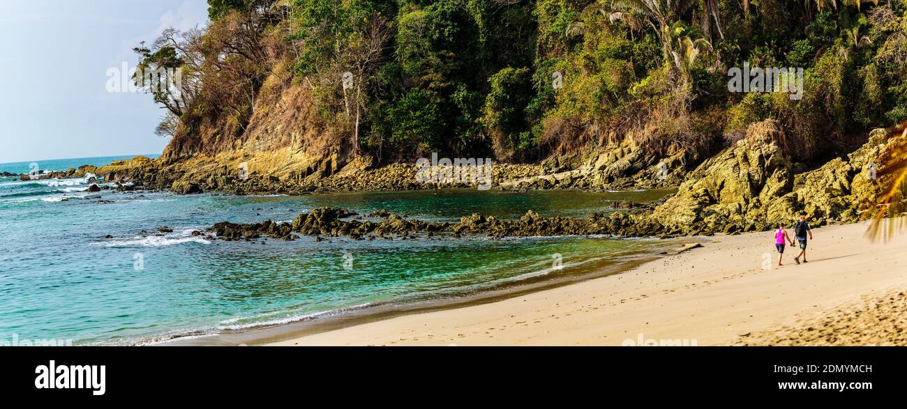 Manuel Antonio NP, Costa Rica - 8. April 2017: Wunderschöne und abgeschiedene Playa Manuel Anotnio an der Pazifikküste von Costa Rica Stockfoto