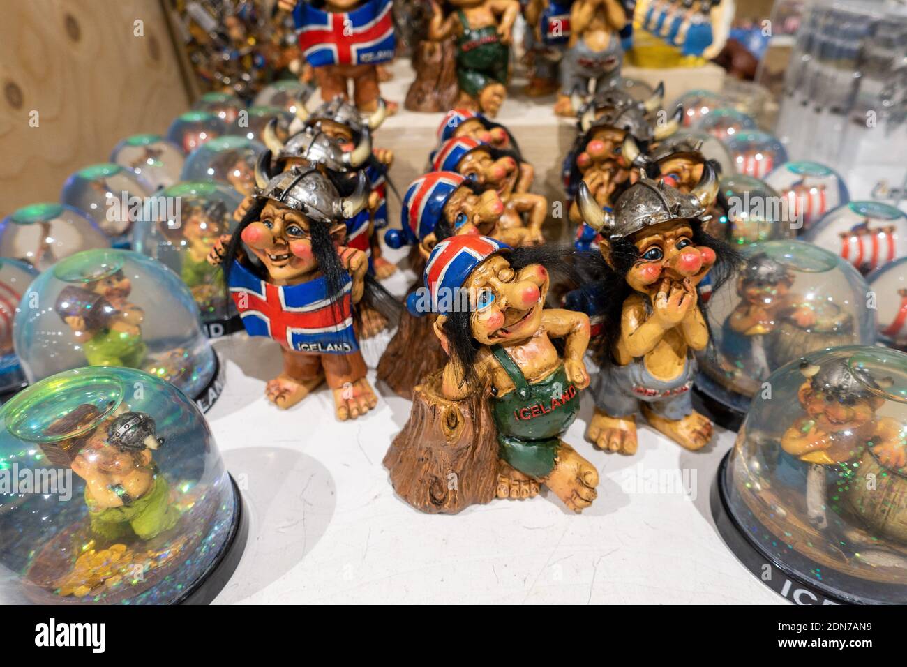Souvenir Isländische Trolle Touristen Souvenirs zum Verkauf in EINEM Geschenk Store Island Stockfoto