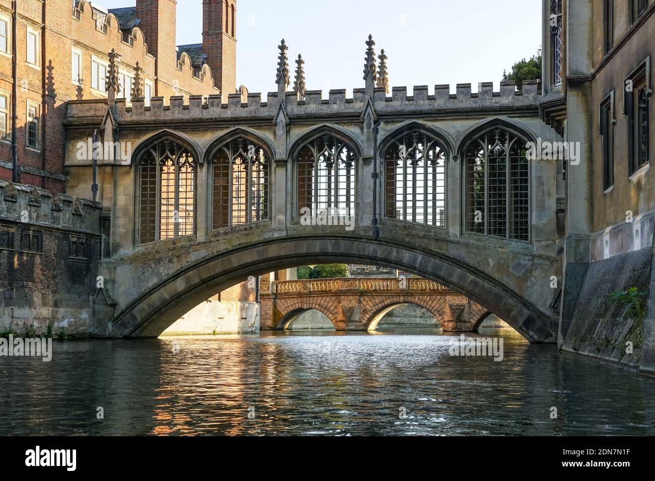 Die Seufzerbrücke über den Fluss Cam in Cambridge, Cambridge Cambridgeshire England Vereinigtes Königreich Großbritannien Stockfoto