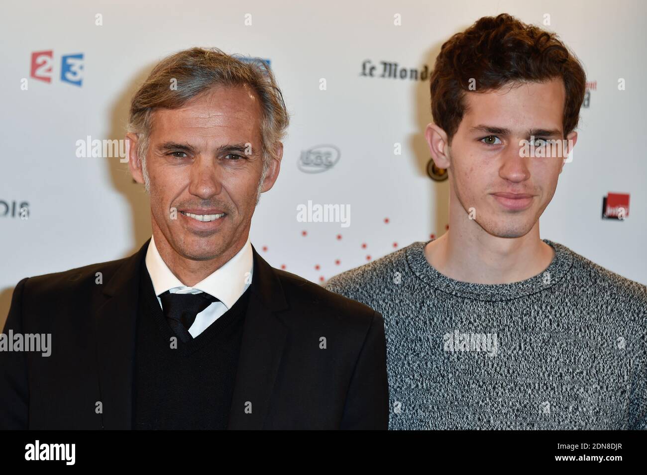 Paul Belmondo und sein Sohn Victor besuchen die Vorschau der Ausstellung Lumiere ! Le Cinema Invente im Grand Palais in Paris, Frankreich, 26. März 2015. Foto von Nicolas Gouhier/ABACAPRESS.COM Stockfoto