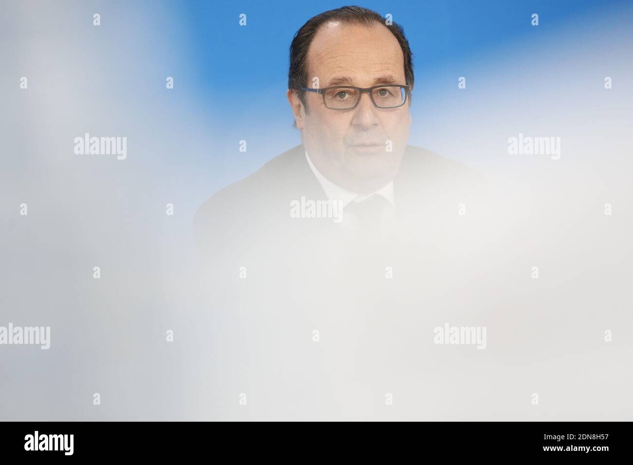 Der französische Präsident Francois Hollande besuchte am 16. Februar 2015 das EPIDE-Zentrum in Montry bei Paris. EPIDE (Etablissement Public d'Insertion de la Defense) hat die Aufgabe, jungen Menschen zu helfen, ihre sozialen und beruflichen Projekte erfolgreich zu machen. Hollande kündigte heute die Schaffung von 315 zusätzlichen Orten an, um die soziale Integration der Jugend zu erleichtern. Fotopool von Denis Allard/ABACAPRESS.COM Stockfoto