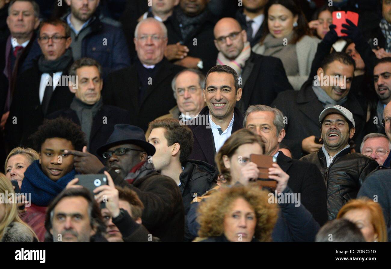 Nicolas Sarkozy, Youri Djorkaeff, Jamel Debbouze, Claire Chazal, Francois Poivre d'Arvor, Lilian Thuram and Pierre Sarkozy attending the UEFA champions League fourth round soccer match, Paris Saint-Germain Vs Chelsea FC at Parc des Princes stadium in Paris, France on February 17, 2015. Photo by Christian Liewig/ABACAPRESS.COM Stockfoto