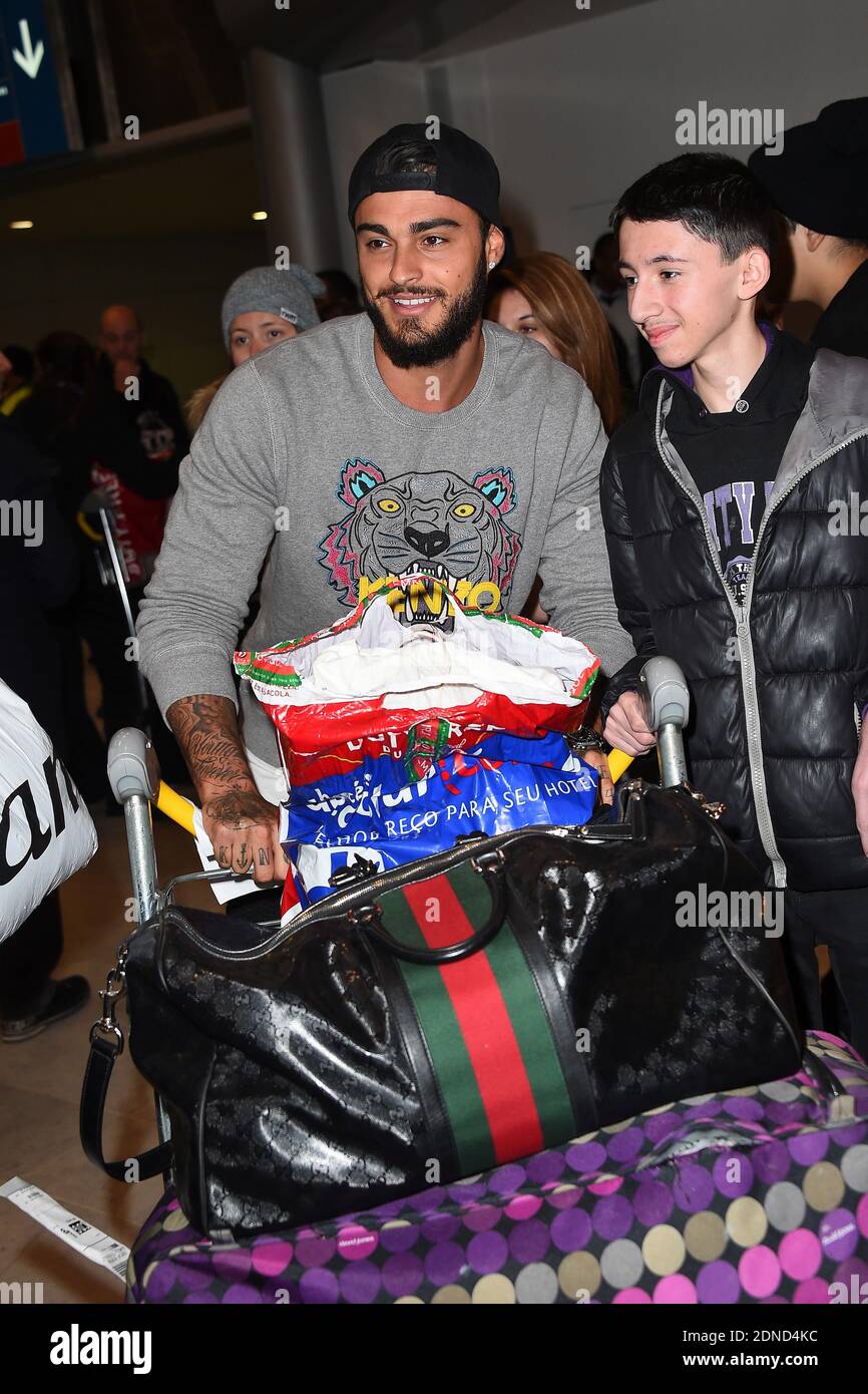 Thibault de retour a Paris apres le tournage de l'emission 'Les Anges 7