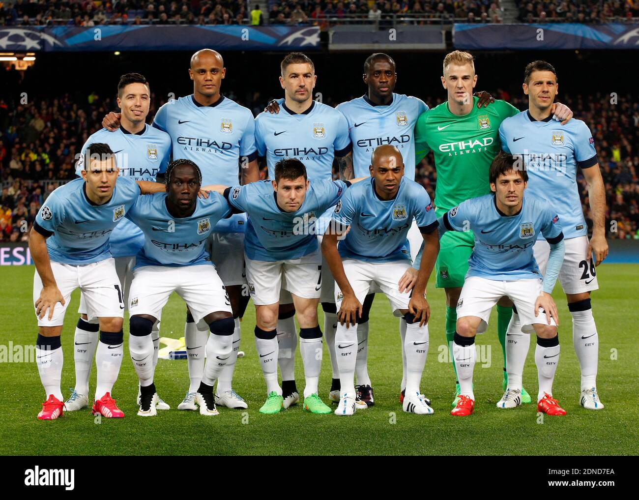 Team von Manchester City von links stehend: Samir Nasri--Vincent Kompany--Aleksandar Kolarov--Yaya Toure--Joe Hart--Martin Demichelis. Unten von links: Sergio Aguero--Bacary Sagna--James Milner--Fernandinho--David Silva während des UEFA Champions League Fußballspiel, FC Barcelona gegen Manchester City im Camp Nou Stadion in Barcelona, Spanien am 19. März 2015. Foto von Giuliano Bevilacqua/ABACAPRESS.COM Stockfoto