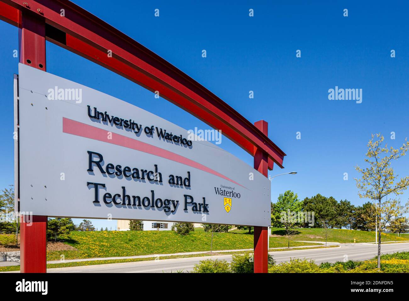 Beschilderung zum Forschungs- und Technologiepark der Universität Waterloo. Stockfoto