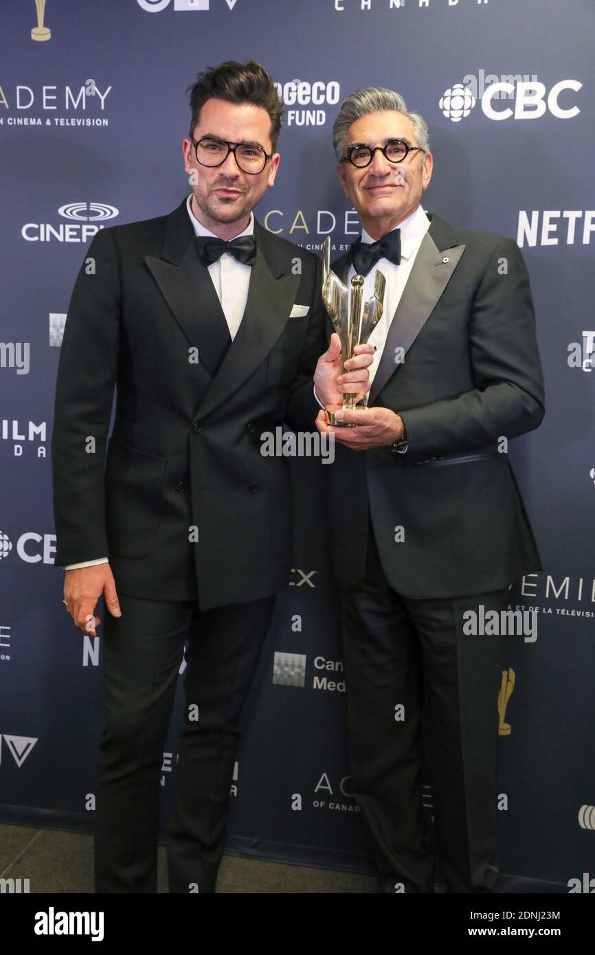 Daniel Levy und Eugene Levy nehmen an der Canadian Screen Awards Broadcast Gala 2019 in der Meridian Hall in Toronto Teil. Stockfoto