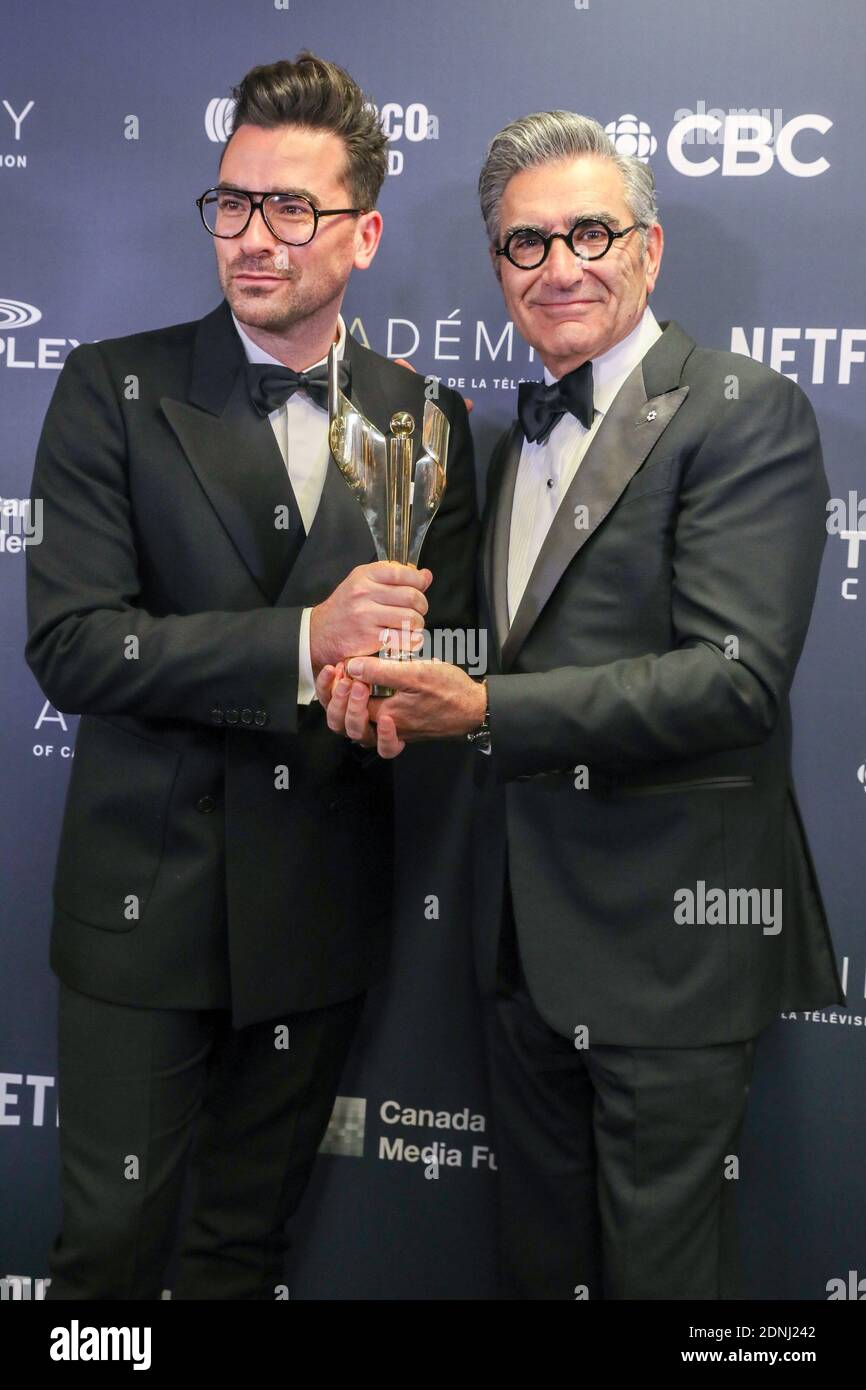 Daniel Levy und Eugene Levy nehmen an der Canadian Screen Awards Broadcast Gala 2019 in der Meridian Hall in Toronto Teil. Stockfoto