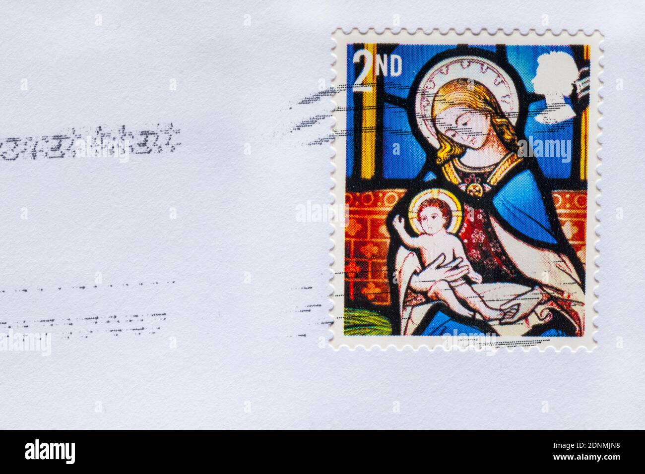 Weihnachtsmarke 2. Klasse mit Madonna und Kind auf Umschlag - Briefmarke 2. Klasse Stockfoto