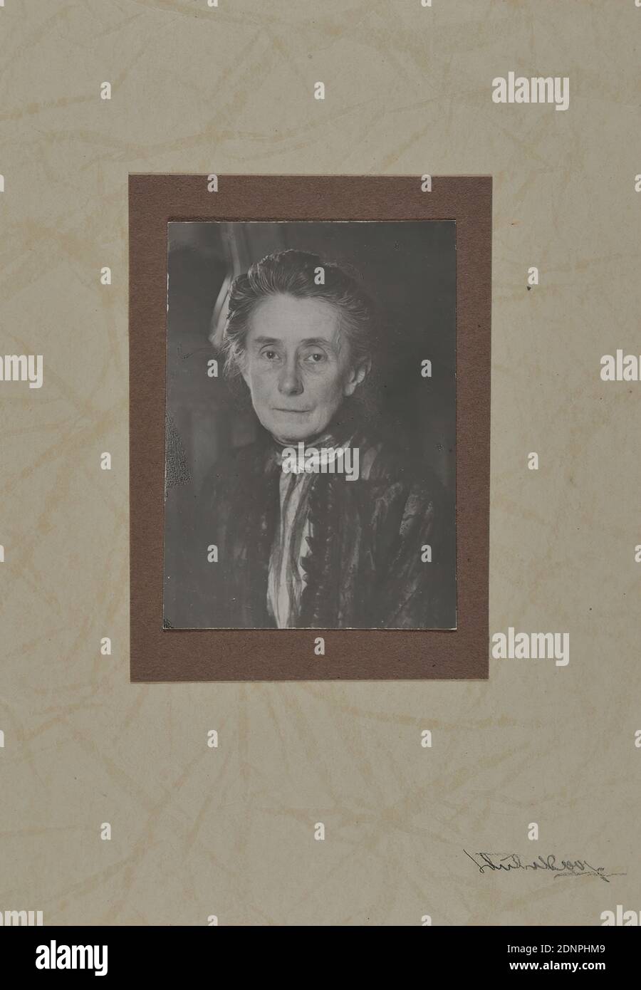 Portrait Hartmann Stockfotos Und Bilder Kaufen Alamy