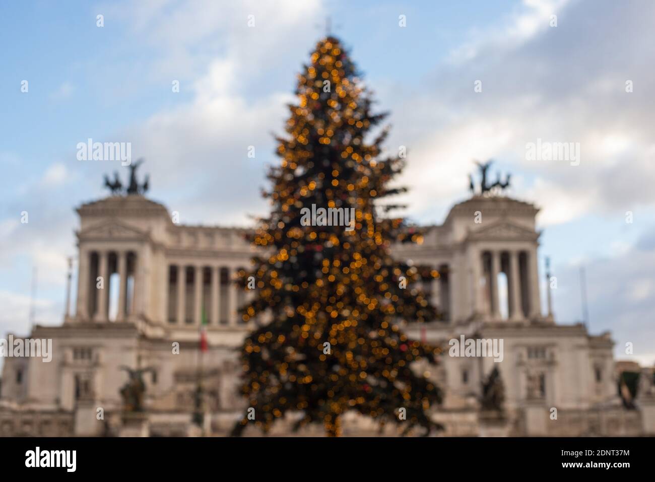 Rom, Italien: Weihnachtsbaum und Vittoriale, Piazza Venezia. © Andrea Sabbadini Stockfoto