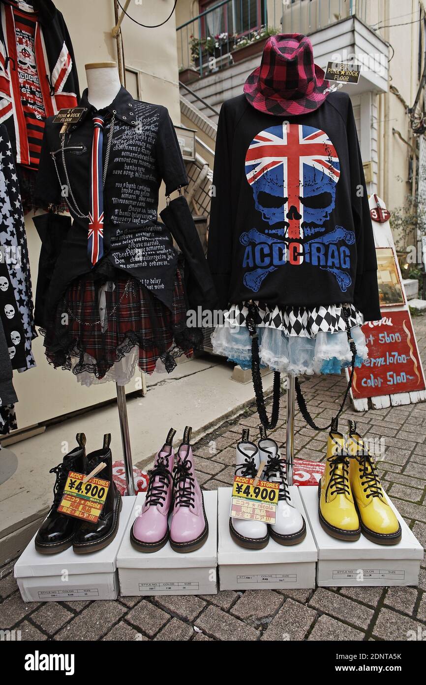 JAPAN / Tokyo / Harajuku ist auch eine Modehauptstadt der Welt, die für einzigartige Street Fashion bekannt ist. Stockfoto