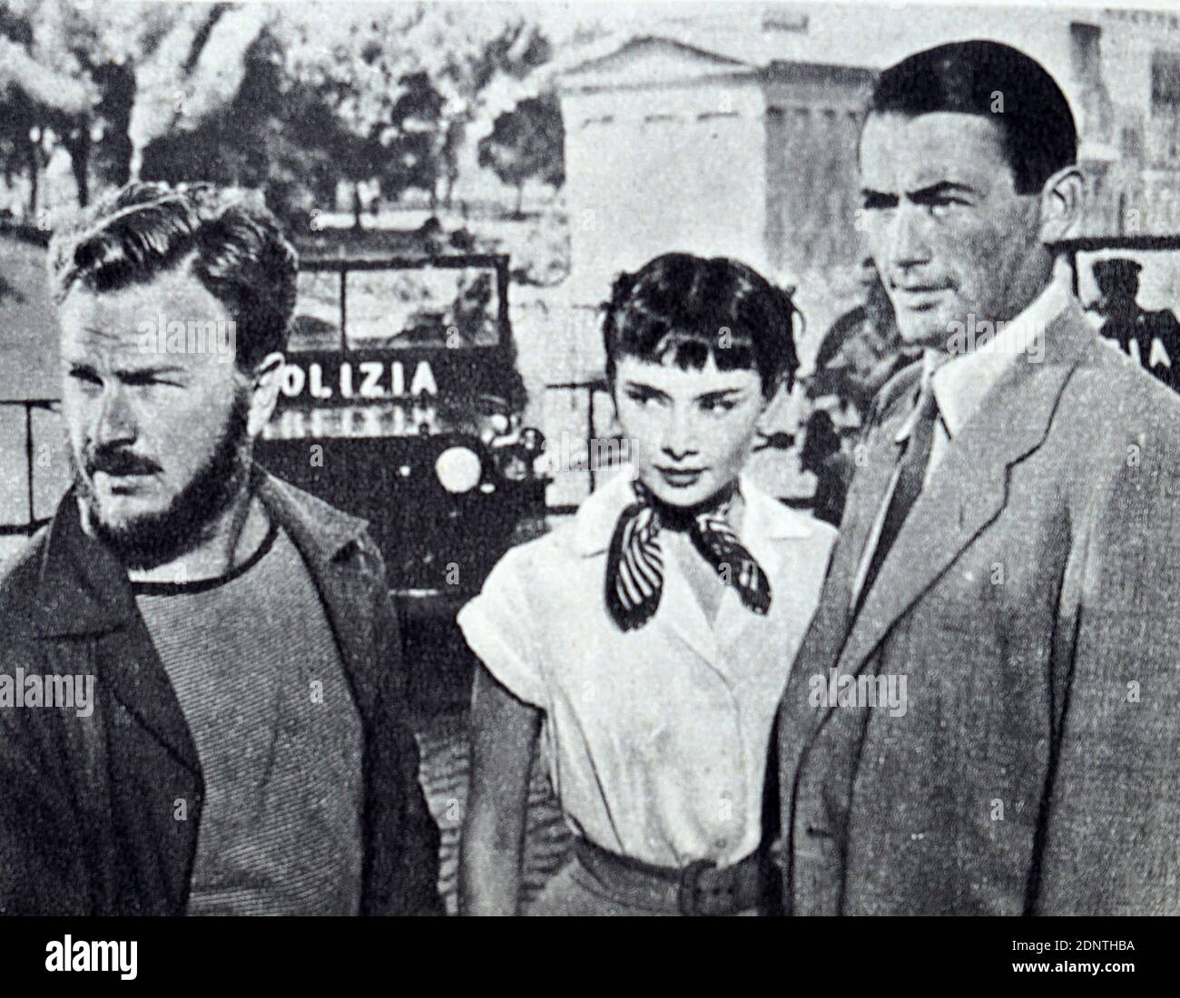 Filmstill von Audrey Hepburn (1929-1993), Eddie Albert (1906-2005) und Gregory Peck (1906-2005) aus 'Roman Holiday'. Stockfoto