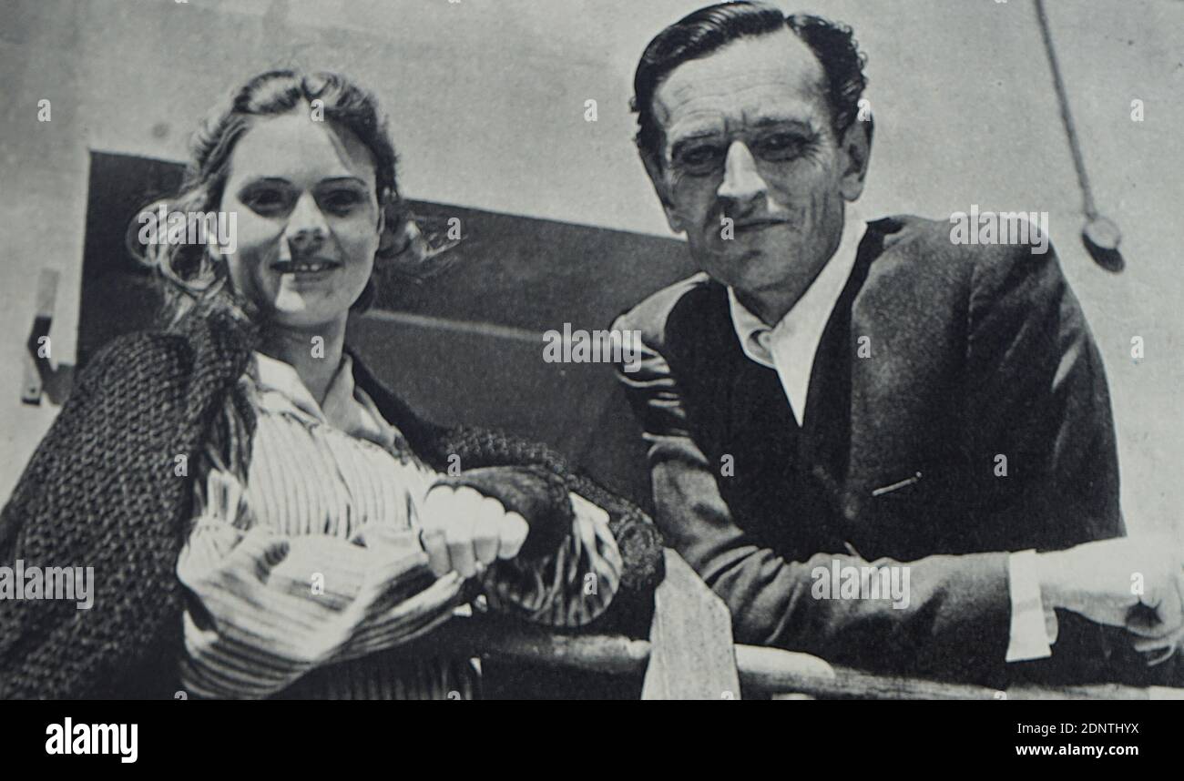 Foto von David Lean und Josephine Stuart am Set von 'Oliver Twist'. Stockfoto