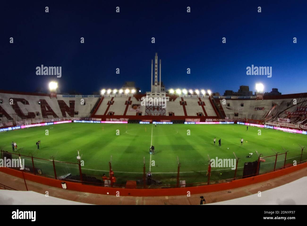 Während des Spiels zwischen Huracan und Independiente für Liga Profesional de Fútbol im Tomas A Ducó Stadion (Foto: Néstor J. Beremblum) Stockfoto