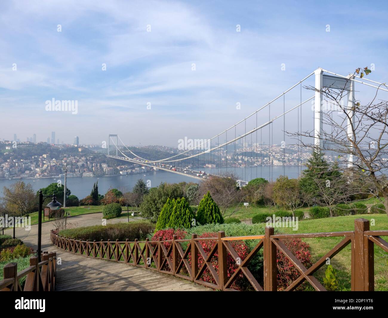 Bosporus-Brücke von der anatolischen Seite, Istanbul, Türkei Stockfoto