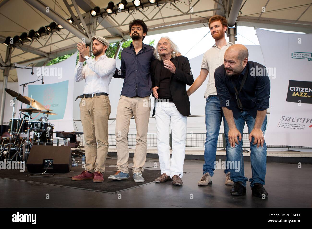 Enrico Morello, Francesco Diodati, Enrico Rava, Gabriele Evangelista und Stefano Di Battista treten während des 21. Paris Jazz Festival 2015 im Parc Floral in Paris auf. Am 14. Juni 2015. Foto von Audrey Poree/ ABACAPRESS.COM Stockfoto