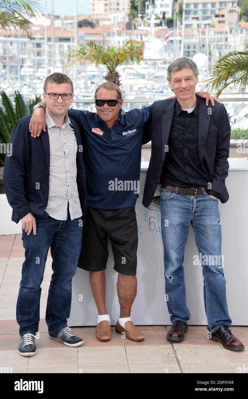 John McKenna, Chad McQueen und Gabriel Clarke posieren bei der Fotozelle für den Film Steve McQueen: The man and Le Mans im Rahmen der 68. Filmfestspiele von Cannes am 16. Mai 2015 in Cannes, Frankreich. Foto von Nicolas Briquet/ABACAPRESS.COM Stockfoto