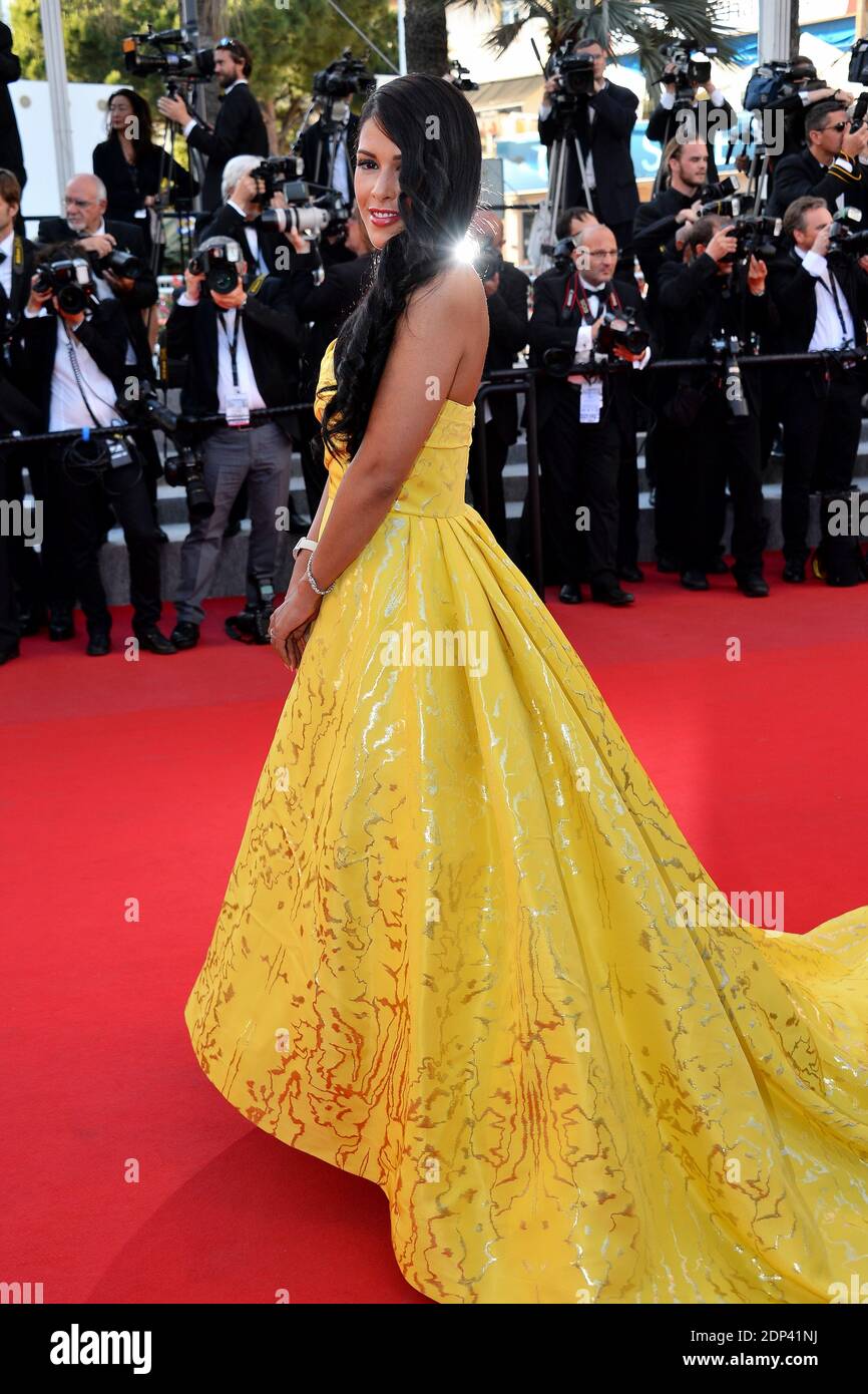 Ayem Nour kommt im Palais des Festivals zur Vorführung des Films Inside Out im Rahmen der 68. Filmfestspiele von Cannes am 18. Mai 2015 in Cannes, Frankreich. Foto von Nicolas Briquet/ABACAPRESS.COM Stockfoto