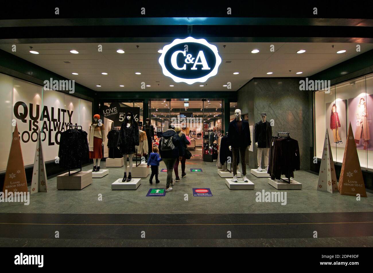 Fashion Shop Lugano Ticino Switzerland Stockfotos und -bilder Kaufen - Alamy