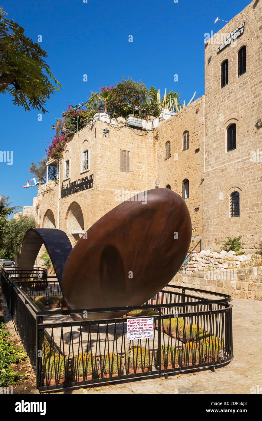 Skulptur vor dem Ilana Goor Museum, Altstadt von Jaffa, Israel Stockfoto