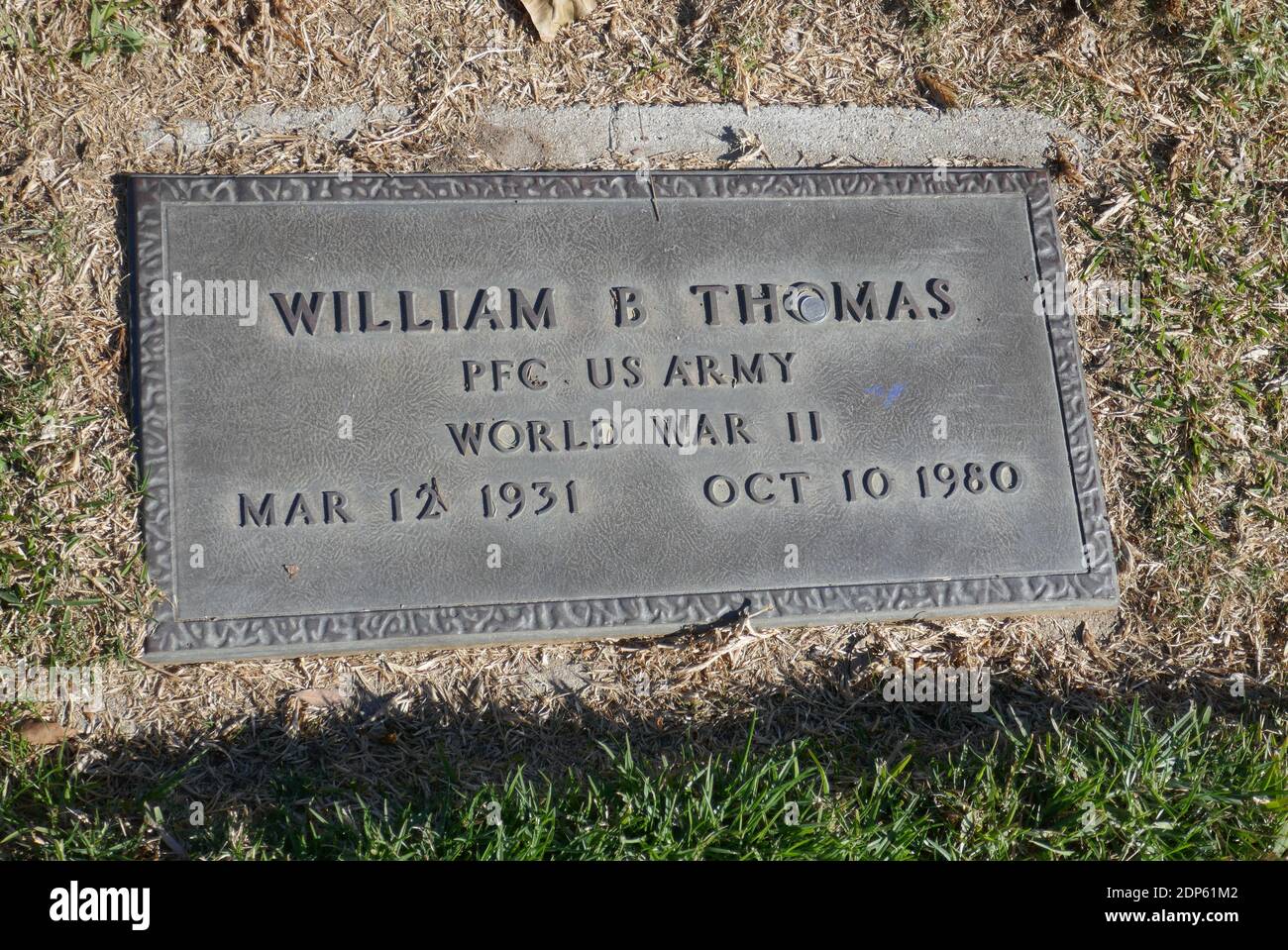 Inglewood, Kalifornien, USA 18. Dezember 2020 EIN allgemeiner Blick auf die Atmosphäre des Schauspielers William 'Buckwheat' Thomas Grab in Acacia Slope Abschnitt auf Inglewood Park Friedhof am 18. Dezember 2020 in Inglewood, Kalifornien, USA. Foto von Barry King/Alamy Stockfoto Stockfoto