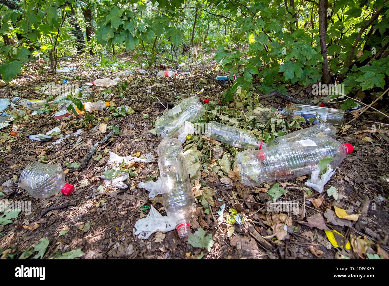 Müll In Der Natur Stockfotos und bilder Kaufen Seite 2 Alamy